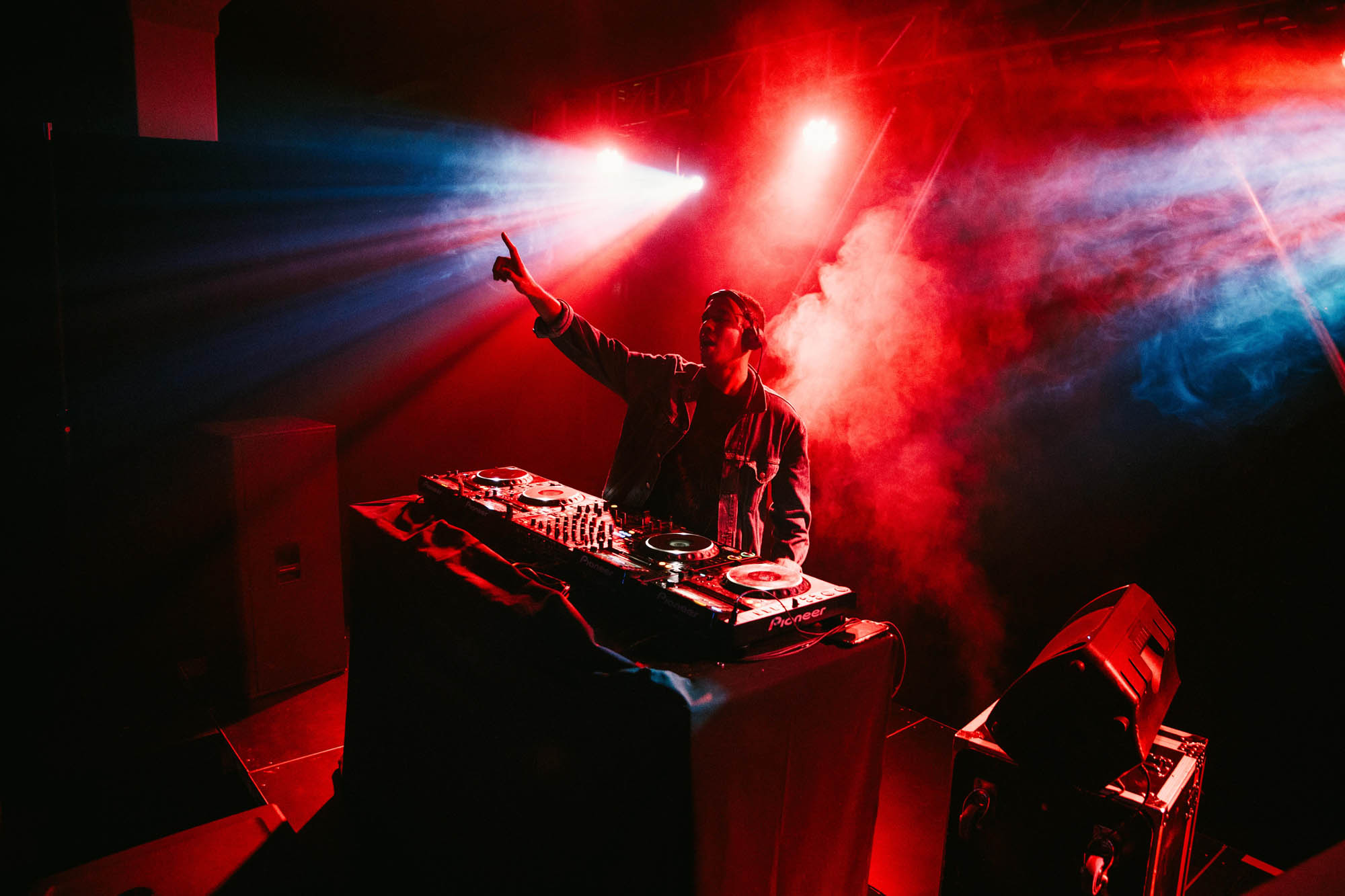 Audio Visual Hire Adelaide | Party Lighting, Speaker & DJ Hire